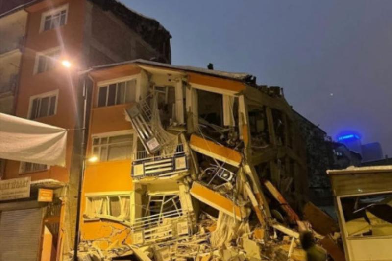 Сильнейшее за 100 лет землетрясение в Турции и Сирии